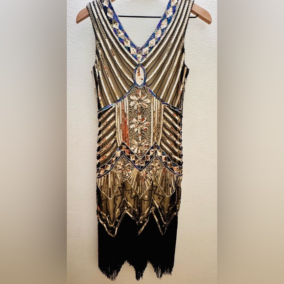 1920’s Style Fringe Flapper Dress - Picture 2 of 7